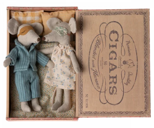 Mama und Papa Mäuse in Box